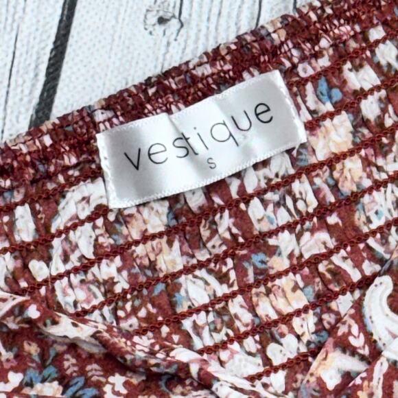 Vestique Burgundy Floral Boho Smocked Crop Top Size Small - Picture 2 of 3